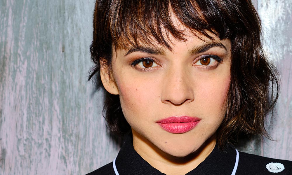بیوگرافی نورا جونز Norah Jones - ناصر نایب